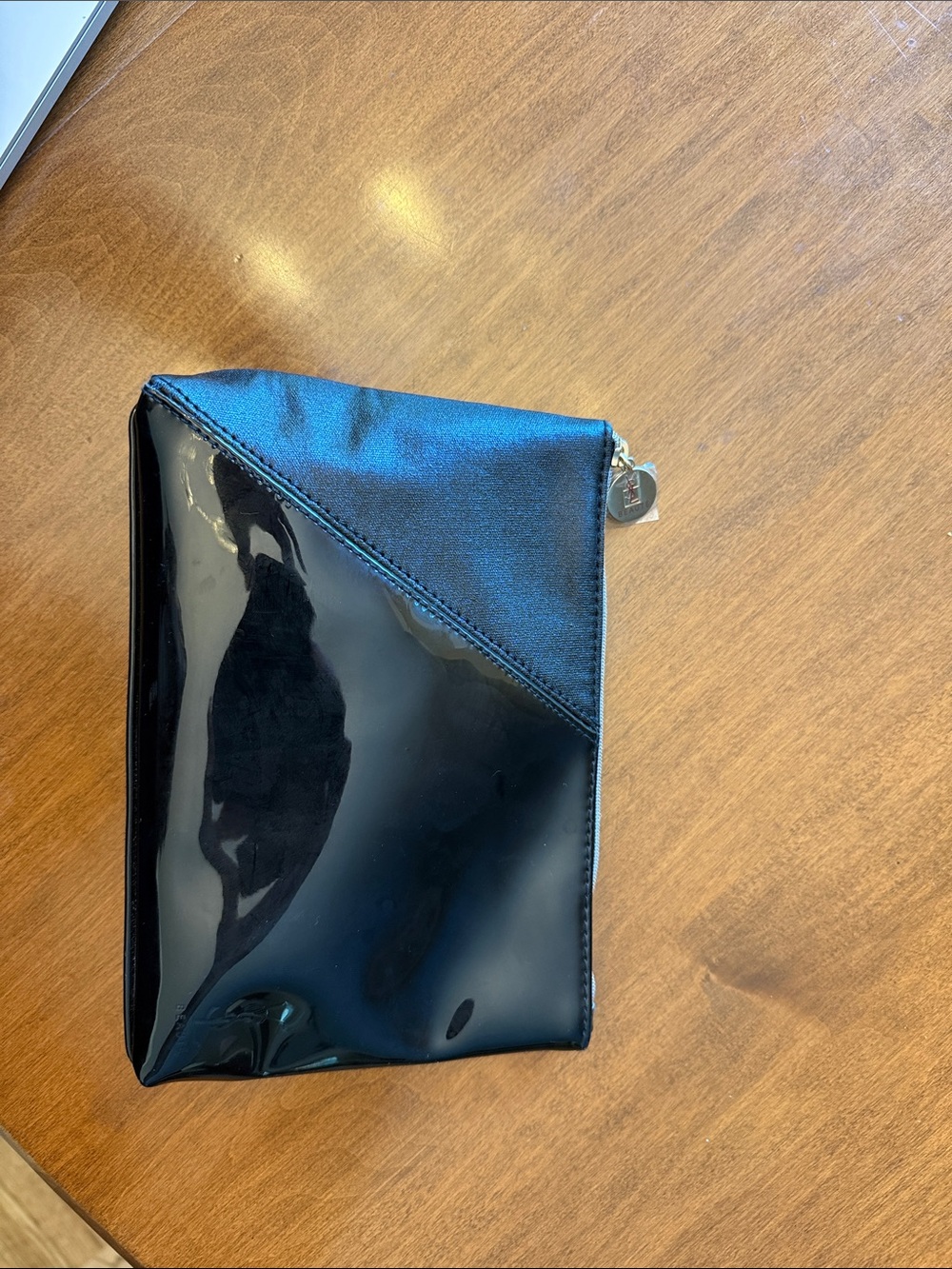 YSL Beaute - Medium Size Makeup Clutch Bag / Pouch - BLACK - 5" x 8"
